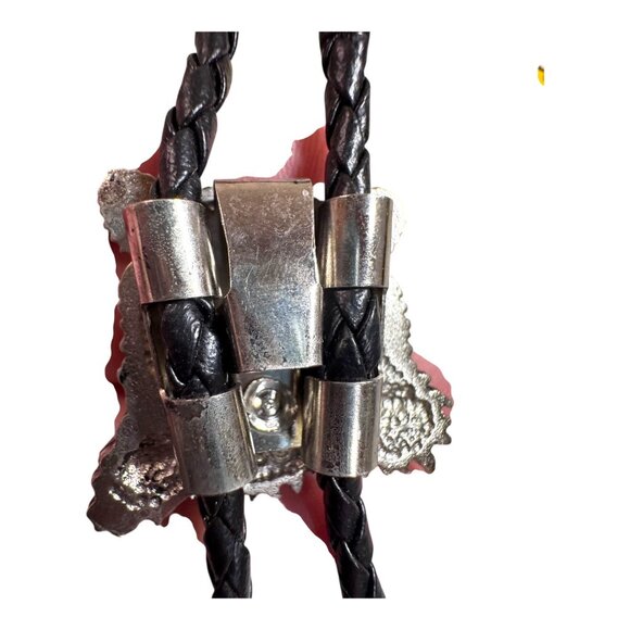 Growling Bear Head Bolo Tie Silver Tips & Adjustable Clasp Vintage Old Pawn - Picture 5 of 5